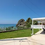 Holiday home Casa Sabbia 10m From The Pelekas